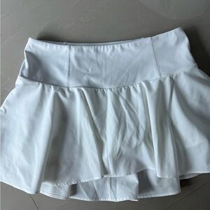 Kith white tennis skort